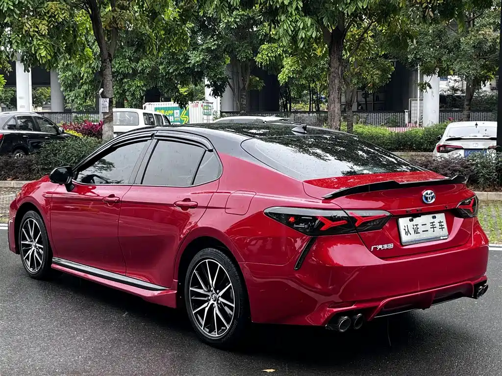 Toyota Camry 2021 Hybrid 2.5HS Fashion Edition фото 21