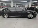 Photo 4 - Audi A8