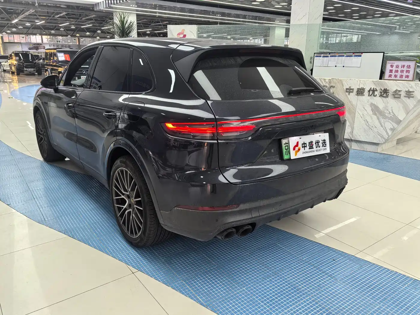 Porsche Cayenne New Energy 2023 2023 Cayenne E-Hybrid 2.0T Platinum Edition