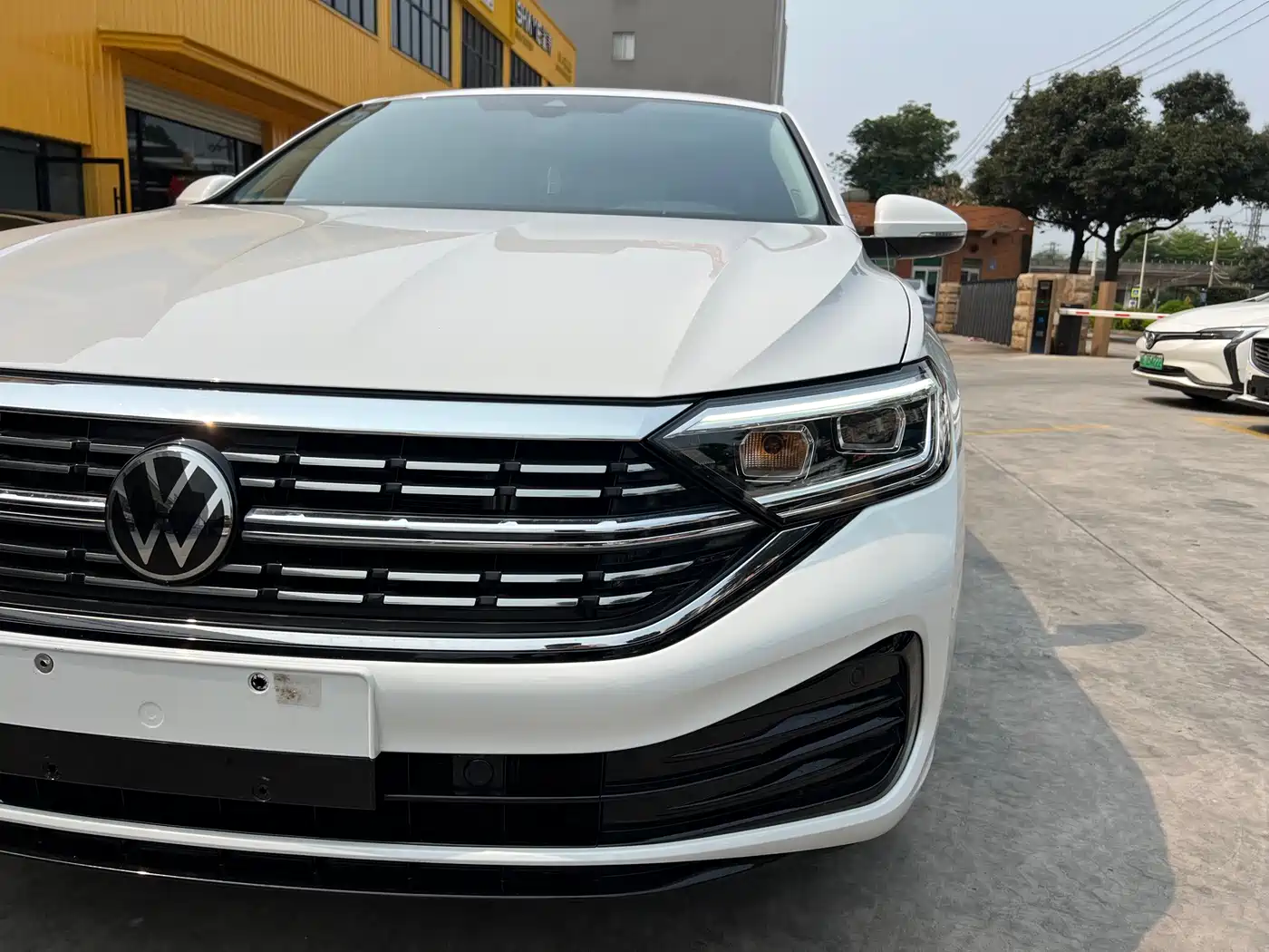 Volkswagen Sagitar 2024 300TSI DSG Surpass Edition фото 9