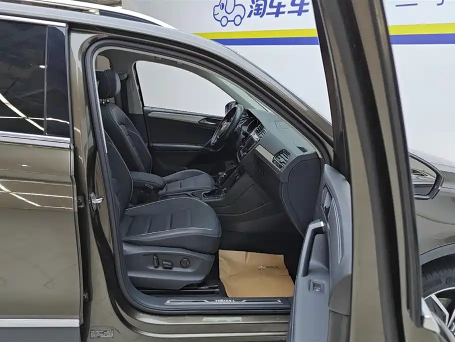 Volkswagen Tiguan L 2017 330TSI Automatic 2WD Flagship Edition фото 8