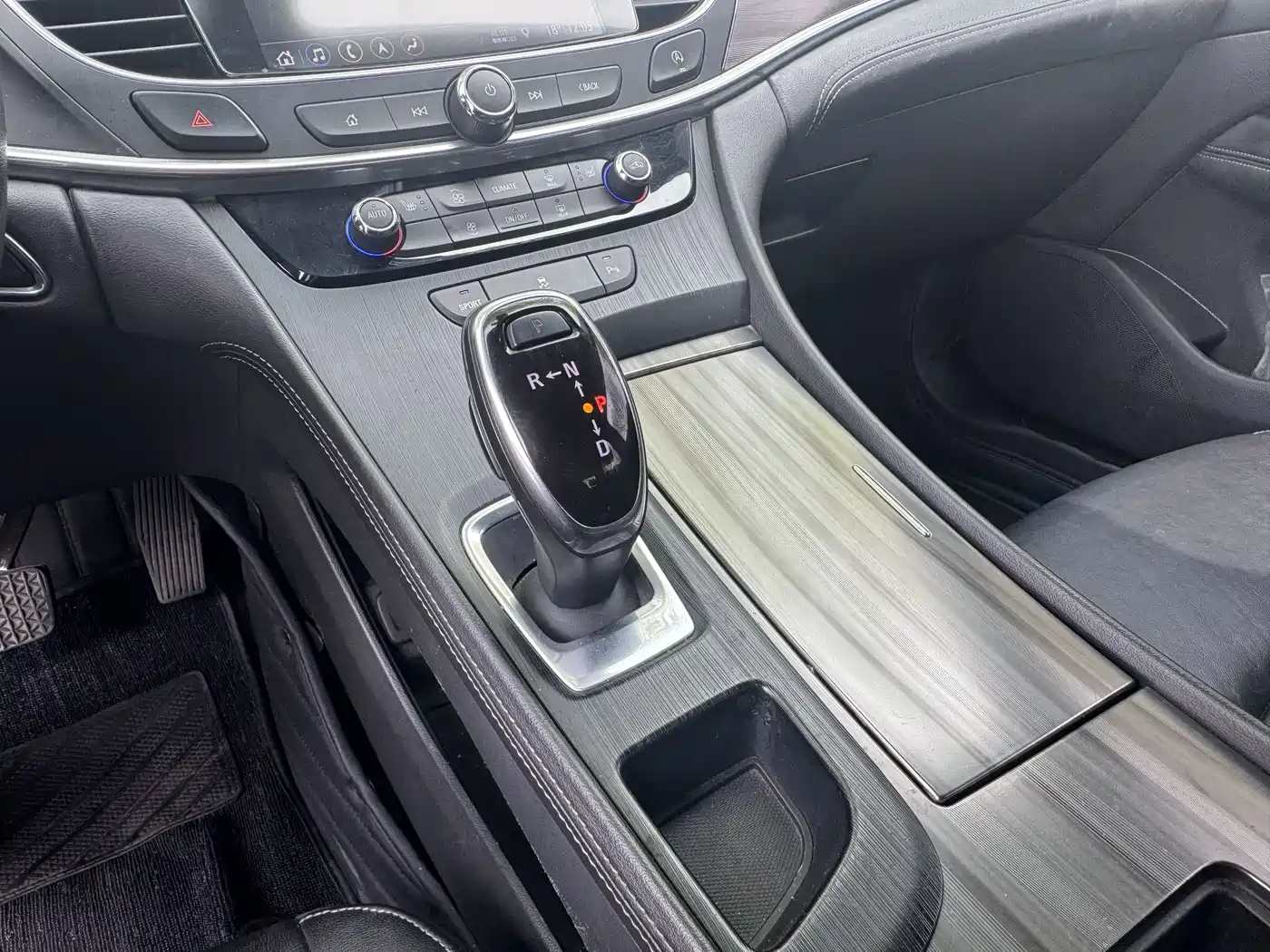 Buick LaCrosse 2019 28T Elite Edition фото 11