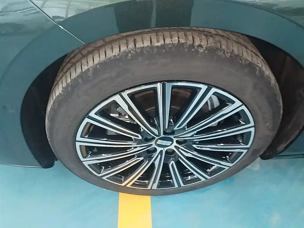 Geely Galaxy Galaxy Xingyao 8 2025 130km EM-P Starship Edition фото 23