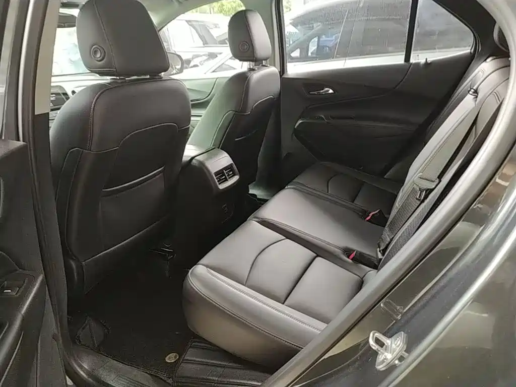 Chevrolet Equinox 2018 535T Automatic Control Edition фото 17