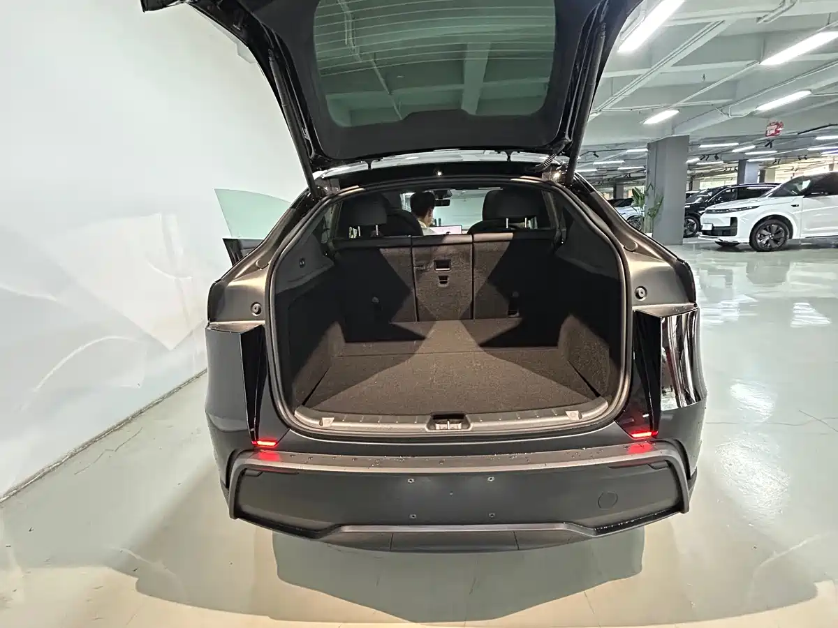 Tesla Model Y 2026 2026 Rear-Wheel Drive