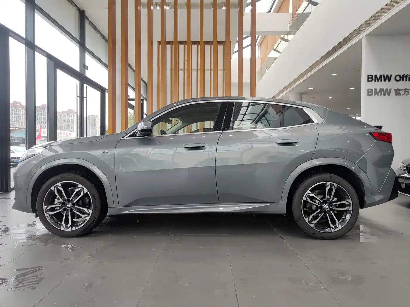 BMW X2 (Import) 2025 2024 sDrive25i M Sport Package