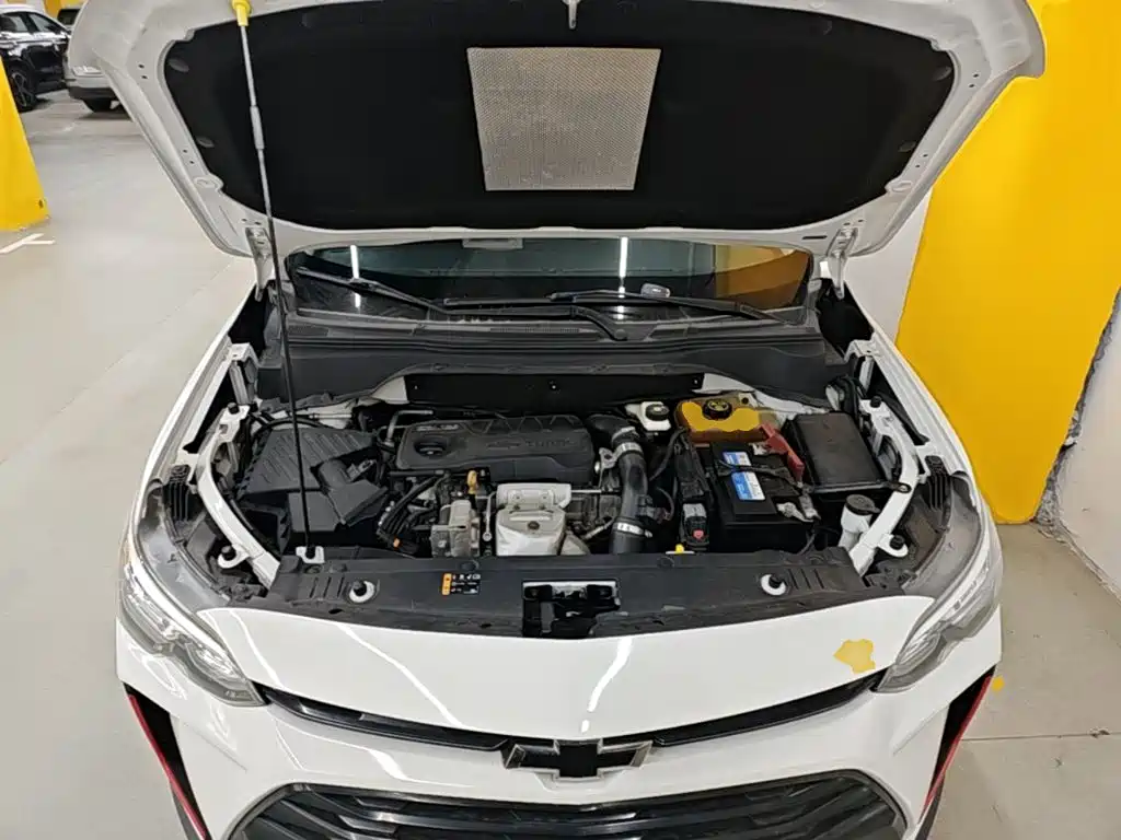 Chevrolet Volando 2021 2020 Mild Hybrid Redline 530T Automatic Premium Edition (5+2 seater)