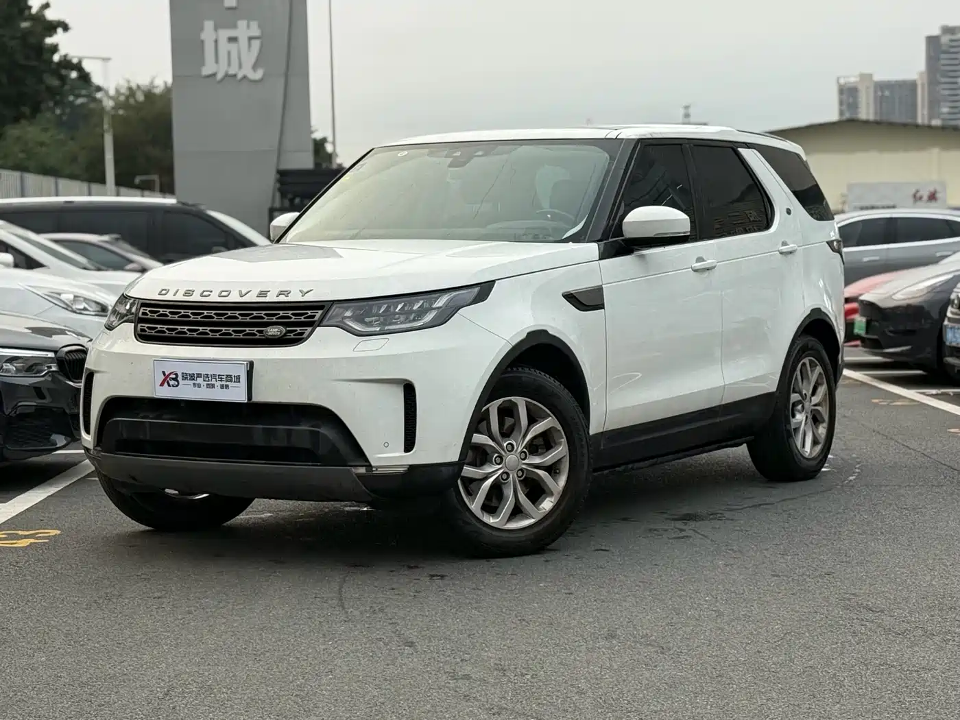 Land Rover Discovery 2017 3.0 SC V6 S