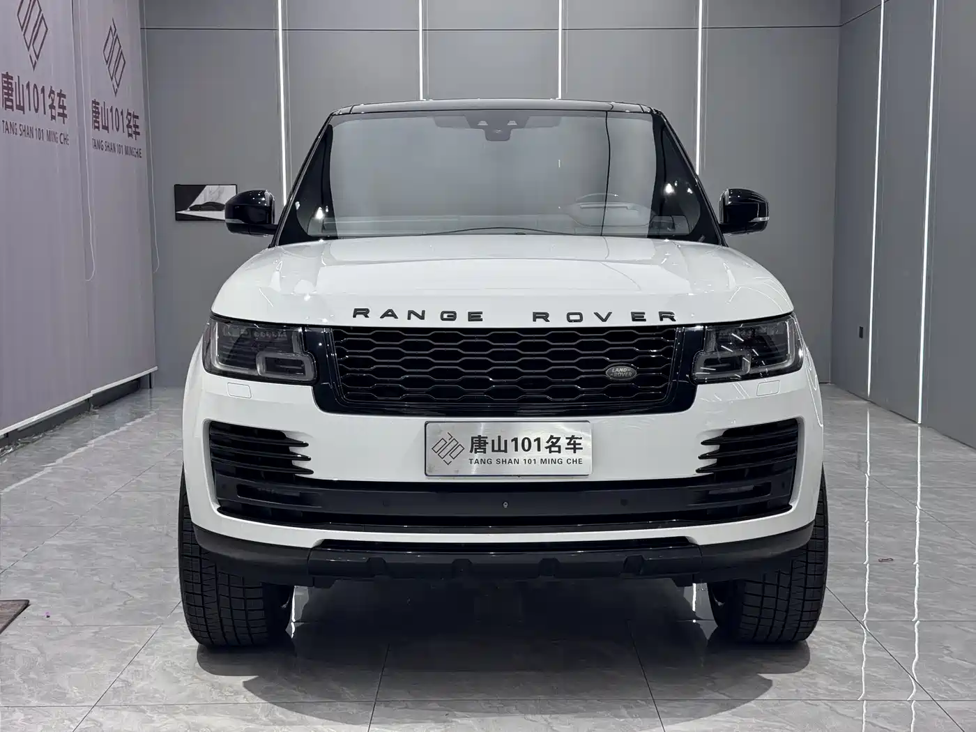 Land Rover Range Rover 2018 3.0 SC V6 Golden Age Edition фото 2