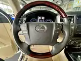 Фото 18 - Lexus LX