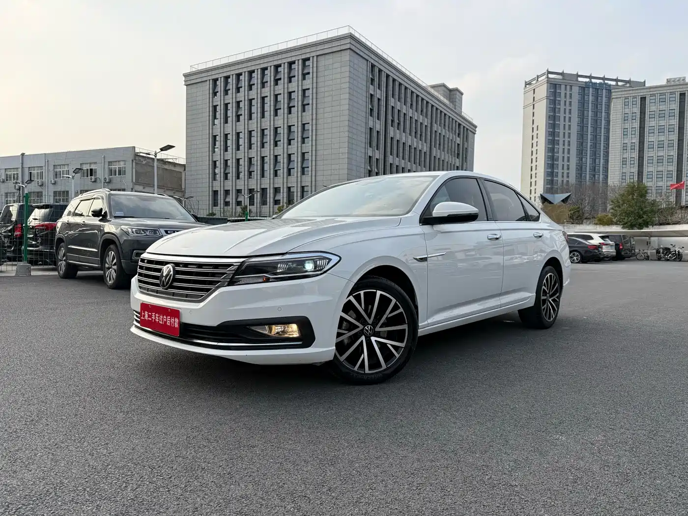 Volkswagen Lavida 2022 280TSI DSG Luxury Edition фото 11