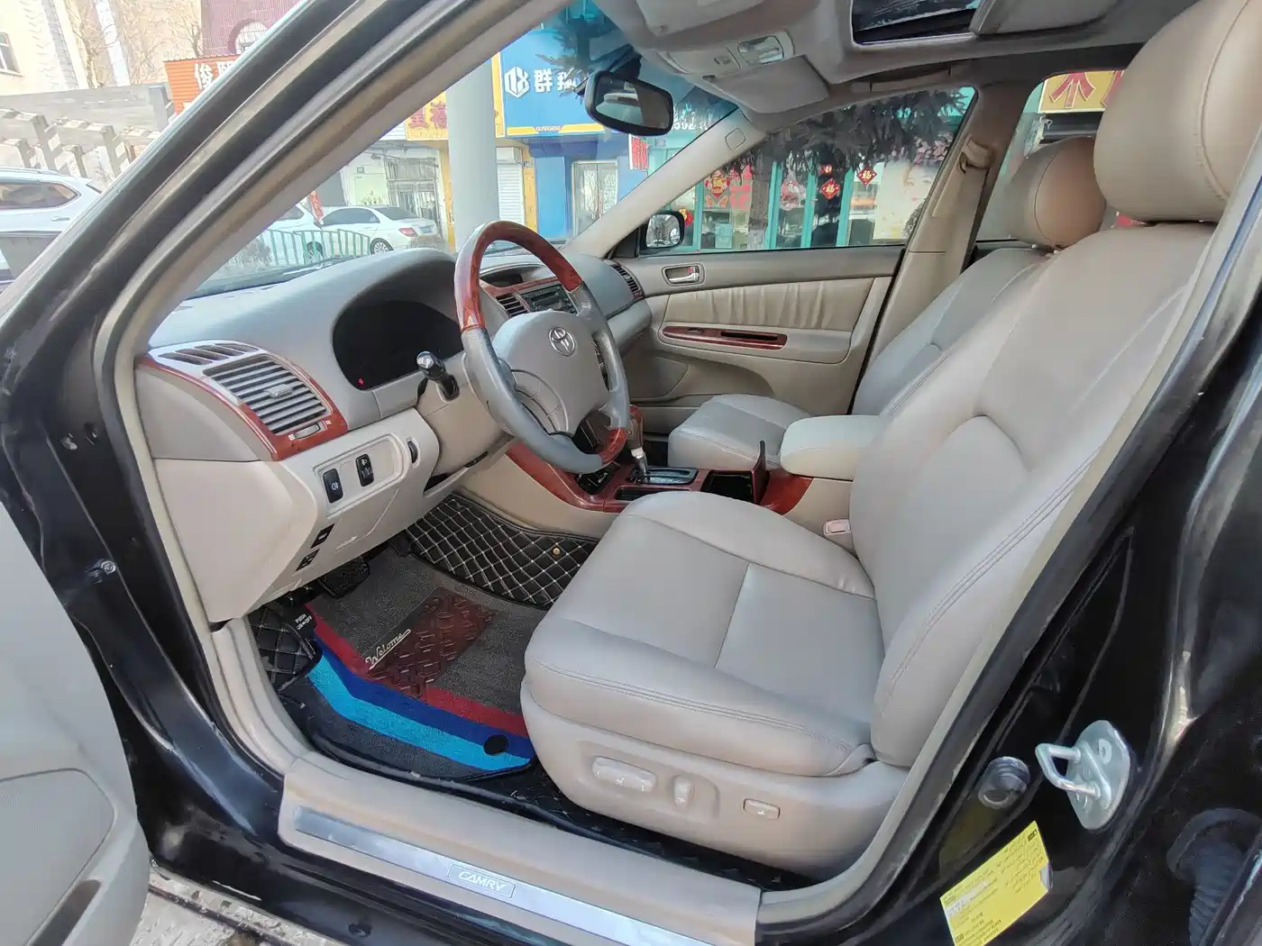 Toyota фото 7