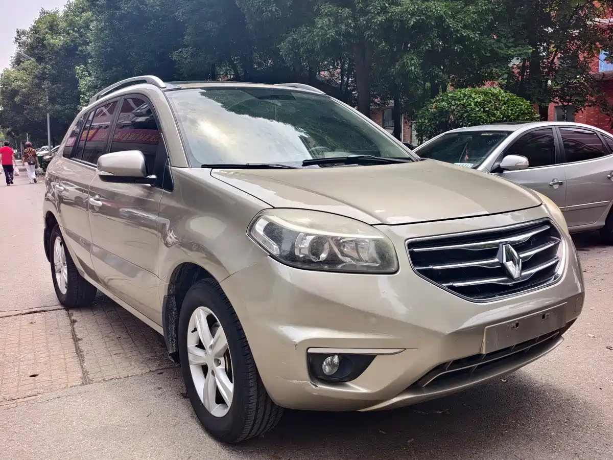 Renault Koleos (Import) 2013 2013 2.5L 2WD Luxury Edition