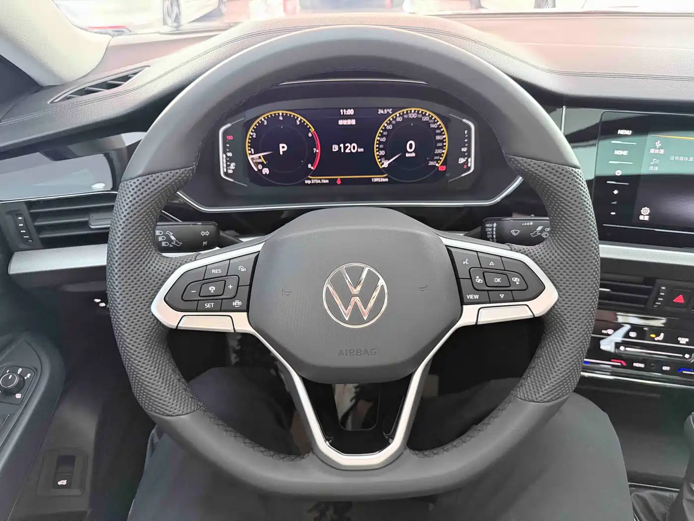 Volkswagen Passat 2026 2026 Outstanding Edition 380TSI Starlight Dragon Soaring Version