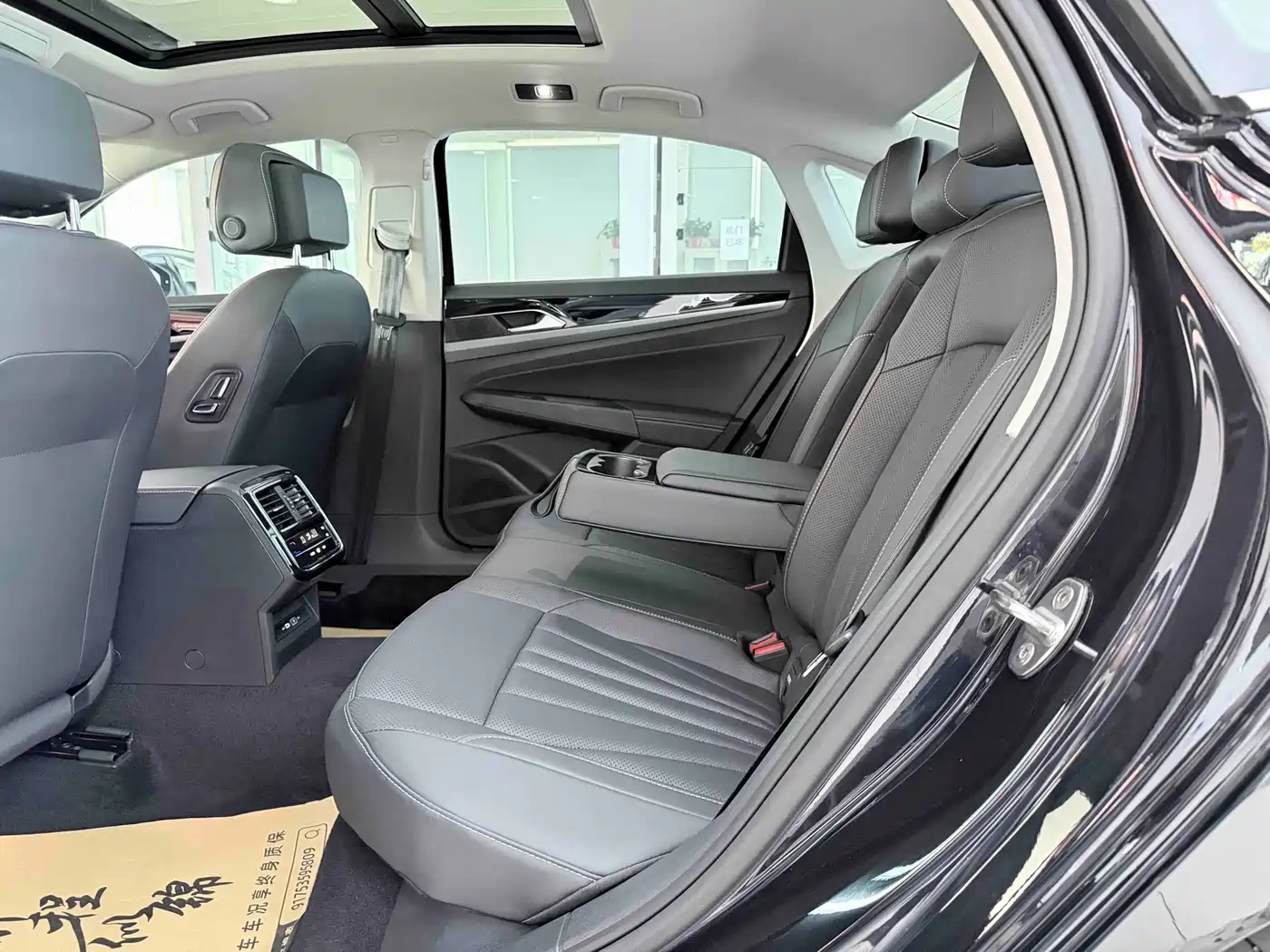 Volkswagen Passat 2026 2026 Outstanding Edition 380TSI Starlight Dragon Soaring Version