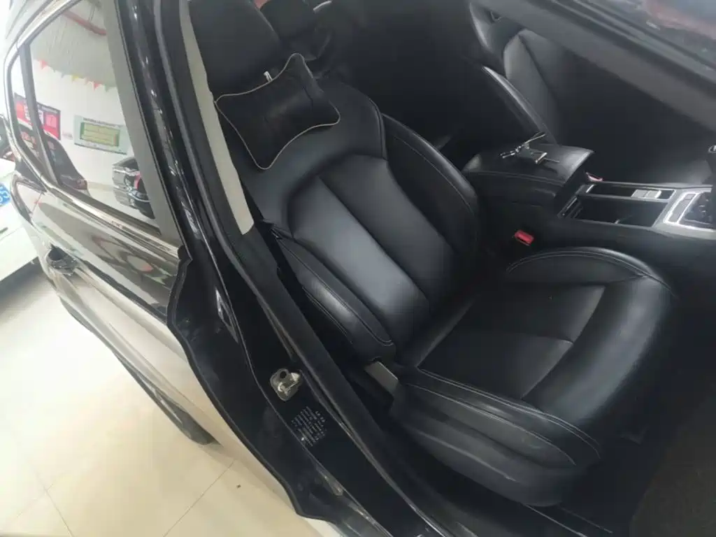 Roewe RX5 2018 2018 20T 2WD Manual Flagship