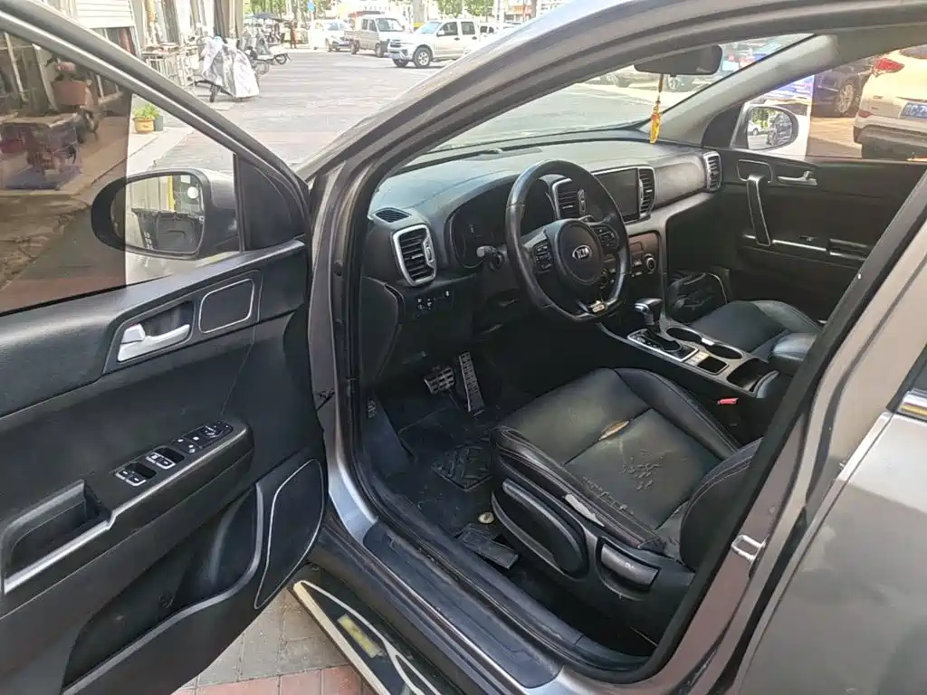 Photo 16 - Kia KX5