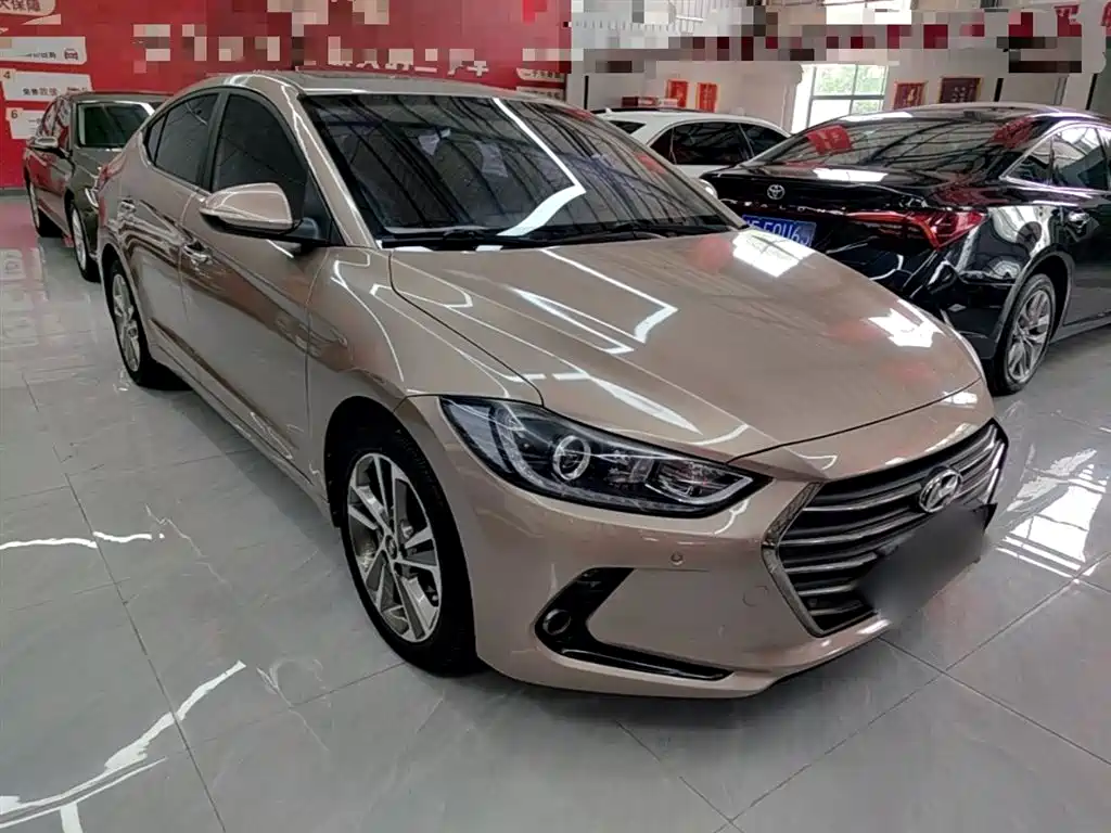 Hyundai Elantra 2016 1.6L Auto Smart·Luxury Edition фото 4