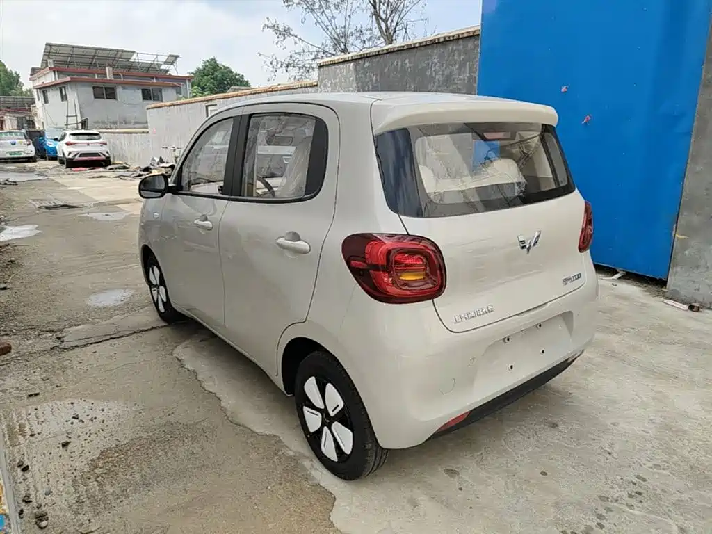 Wuling Motors Hongguang MINIEV 2026 2025 4-Door Advanced