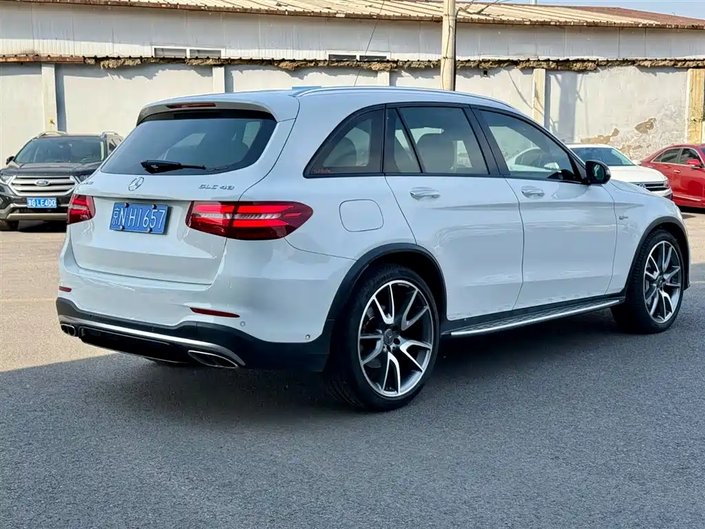 Mercedes-Benz GLC AMG 2017 AMG GLC 43 4MATIC фото 4