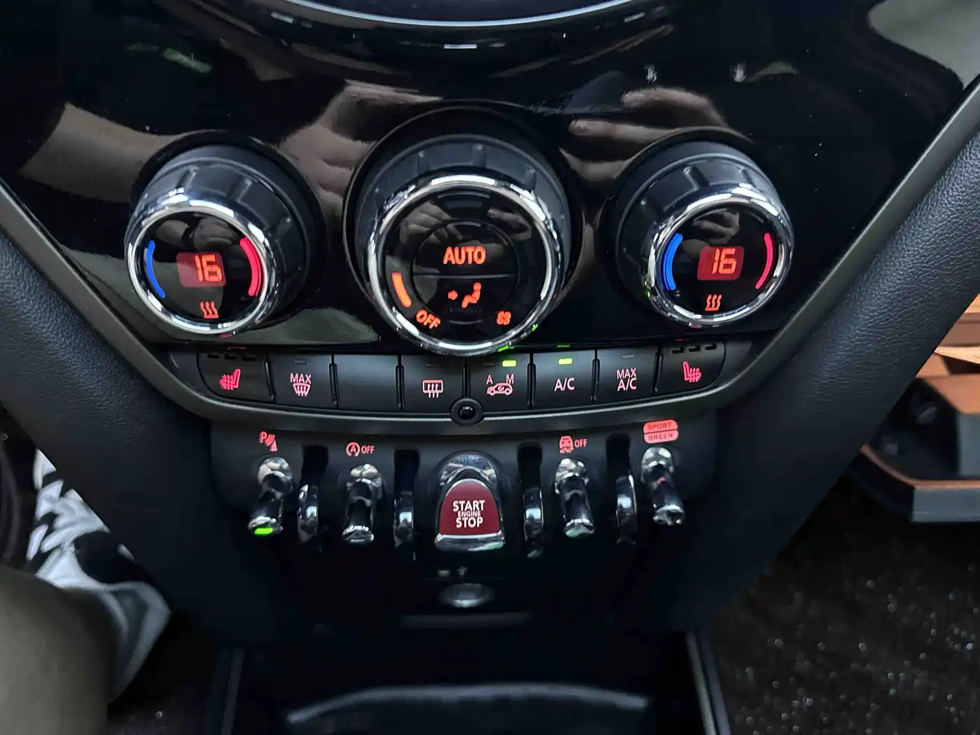 MINI COUNTRYMAN 2022 2022 1.5T COOPER ALL4 Black Label Special Edition
