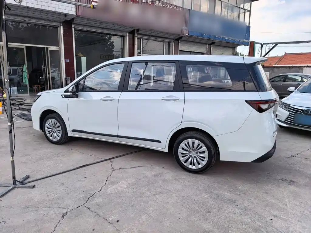 Wuling Motors Wuling Jiachen 2026 2022 1.5L Manual Joy Elite