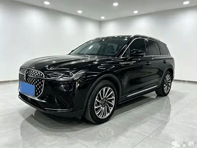 Lincoln Adventurer 2023