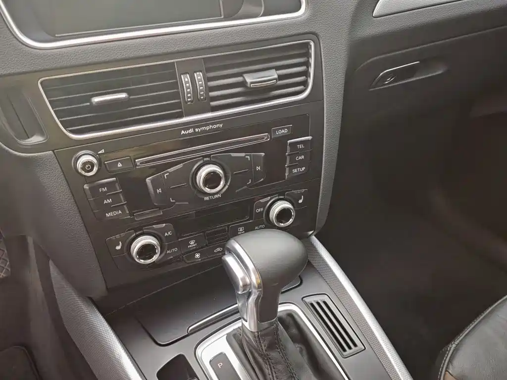 Audi Q5 2018 2017 Plus 40 TFSI Technology