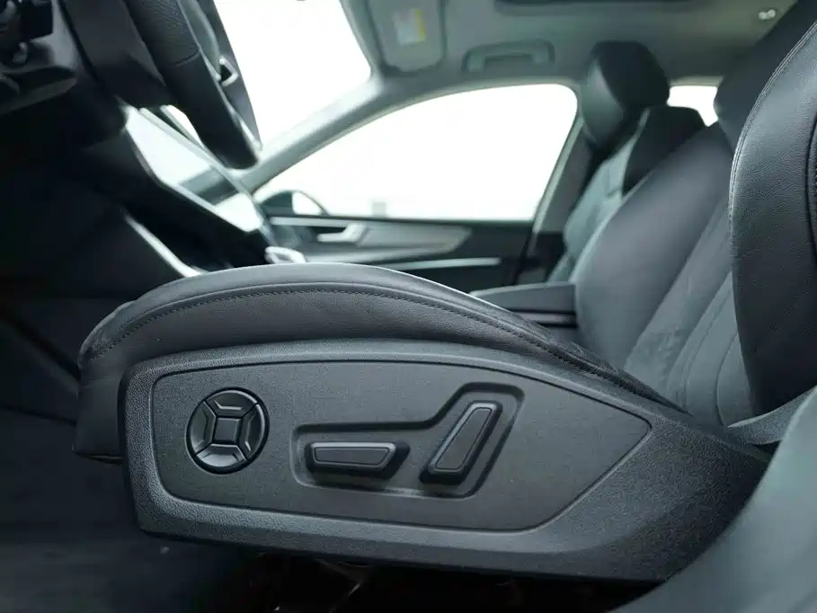 Audi A6 (Import) 2024 2023 Avant Pioneer 45 TFSI Premium Dynamic