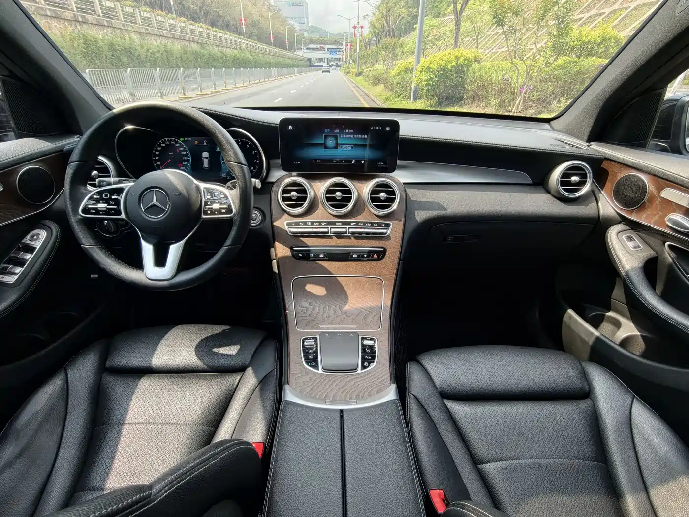 Mercedes-Benz GLC 2020 GLC 260 L 4MATIC Luxury фото 9
