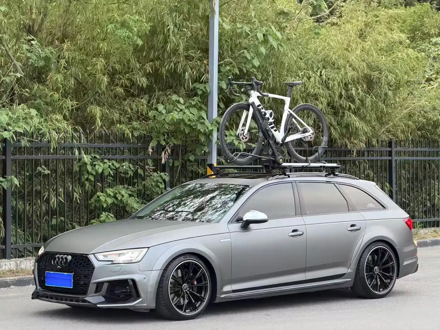 Audi A4 (Import) 2018 2017 45 TFSI allroad quattro Sport