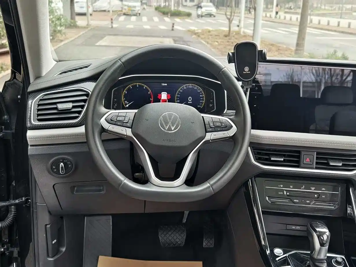 Volkswagen Tayron 2024 330TSI 2WD Luxury Plus Advanced фото 14