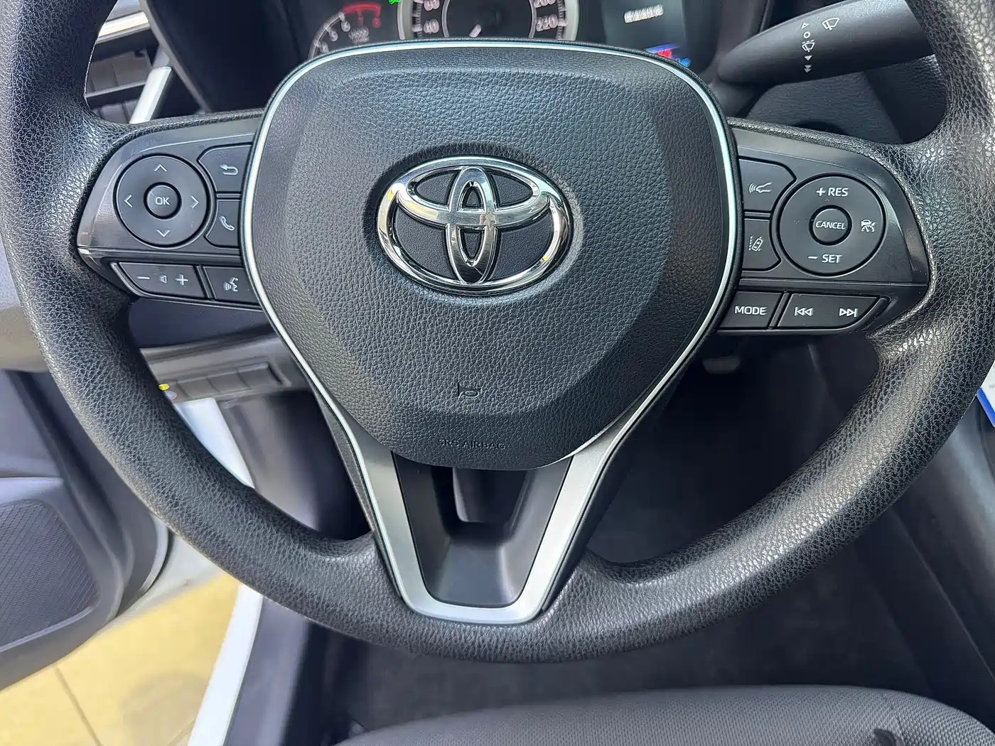 Toyota Levin 2022 185T CVT Luxury Edition фото 16