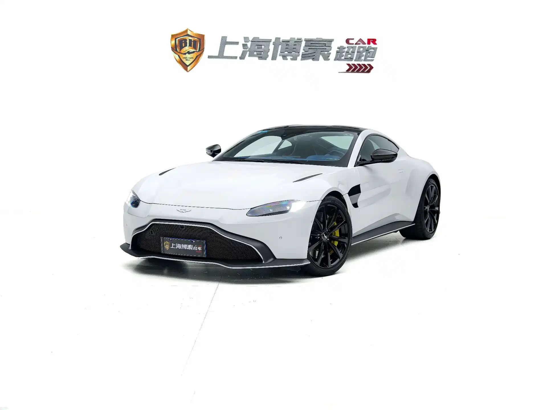 Фото 1 - Aston Martin Vantage