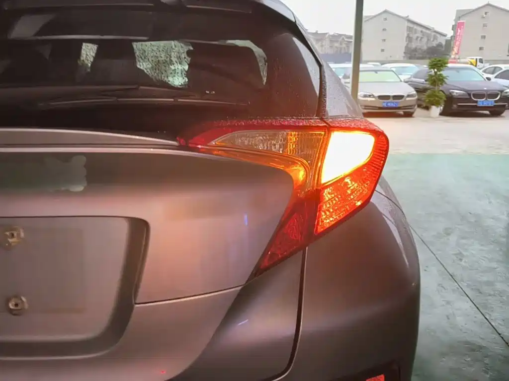 Toyota IZOA 2019 2018 2.0L Yichi Edition China V