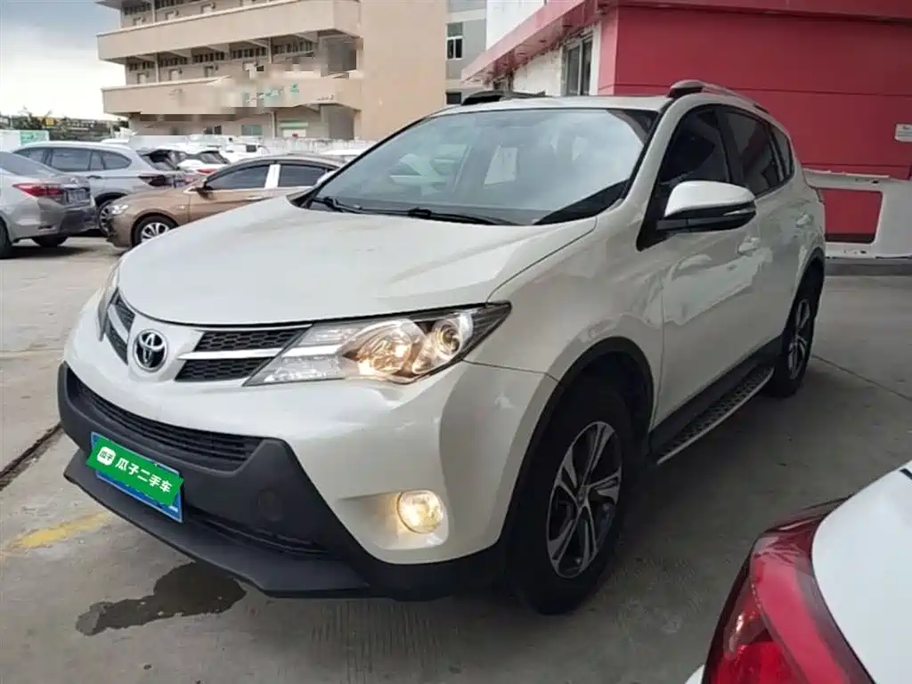 Toyota RAV4 Rongfang 2015 2.0L CVT 2WD Trend Edition