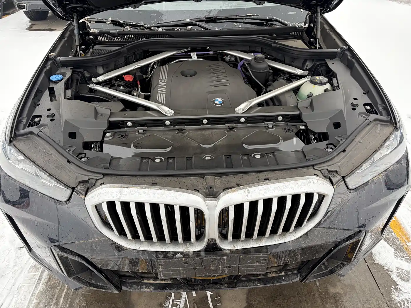 BMW X5 2025 Model xDrive 40Li M Sport Blackout Package фото 7