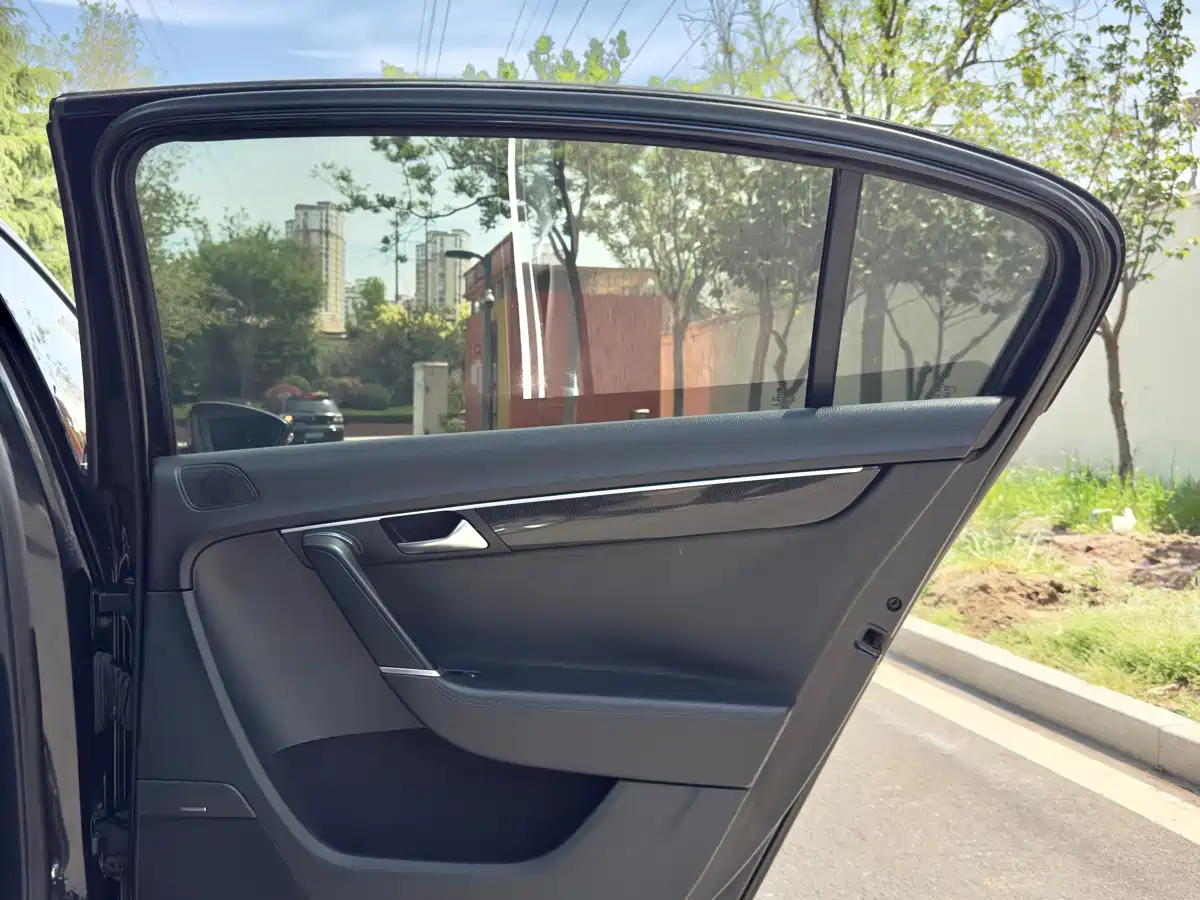 Volkswagen Magotan 2013 1.8TSI Luxury фото 19