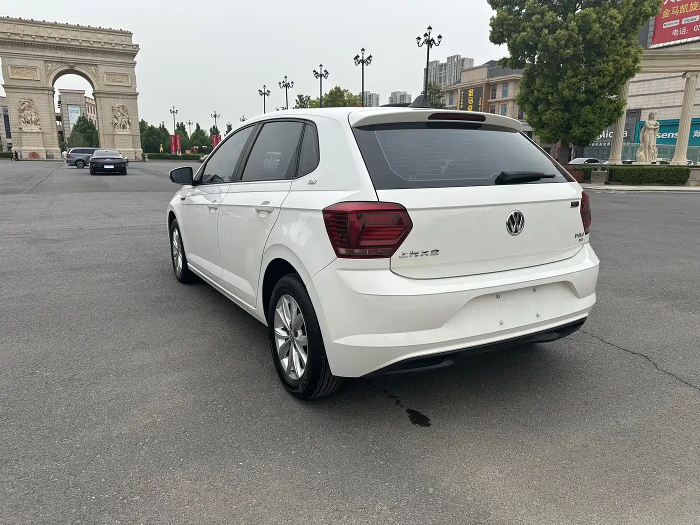 Volkswagen Polo 2019 Plus 1.5L Automatic Colorful Tech Edition фото 13