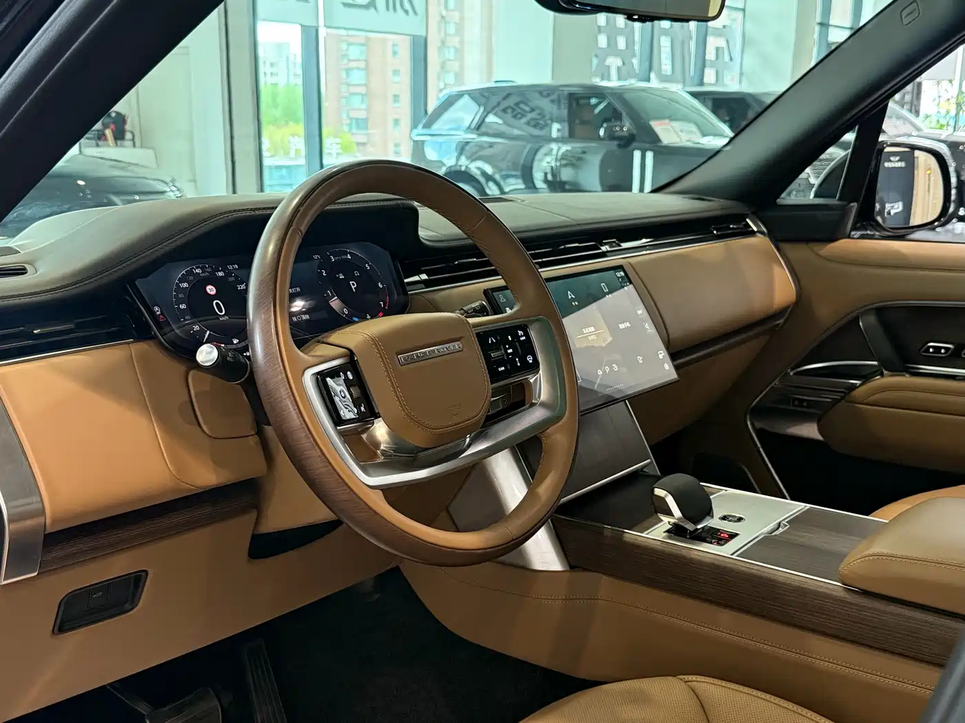 Land Rover Range Rover 2024 3.0 L6 400PS Exemplary Extended фото 5