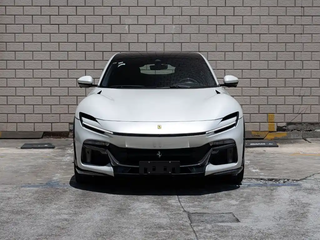 Ferrari Purosangue 2024 2023 6.5L V12