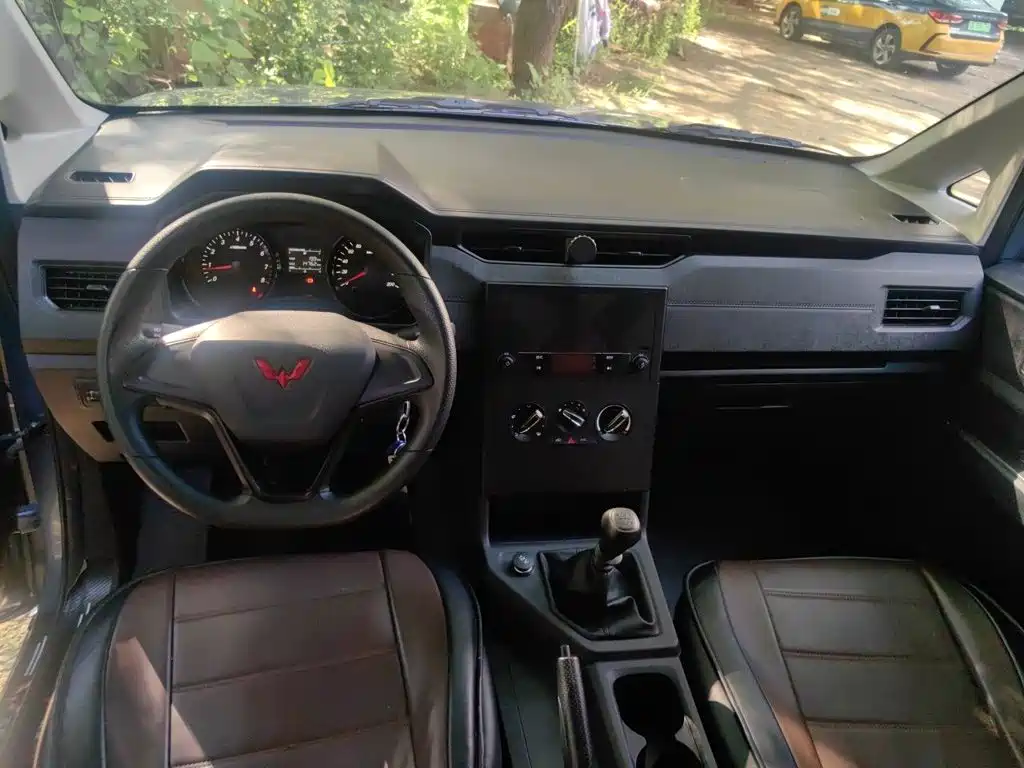 Wuling Motors Wuling Hongguang PLUS 2023 2020 1.5L Manual Standard 5-seater