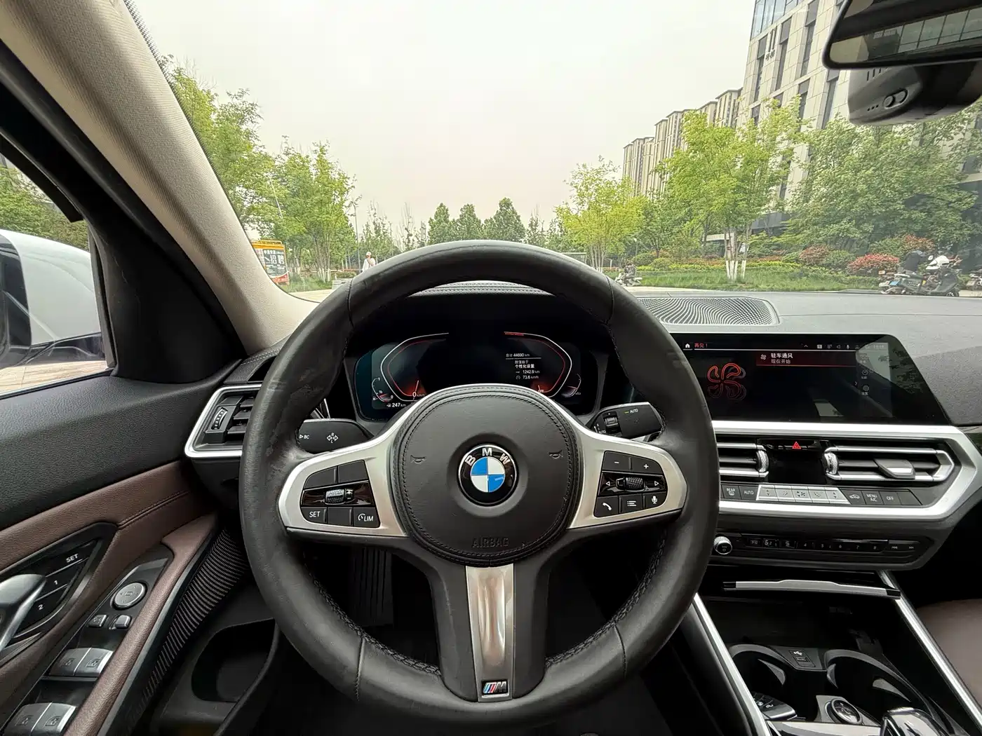 BMW 3 Series 2020 320Li M Sport Package фото 12