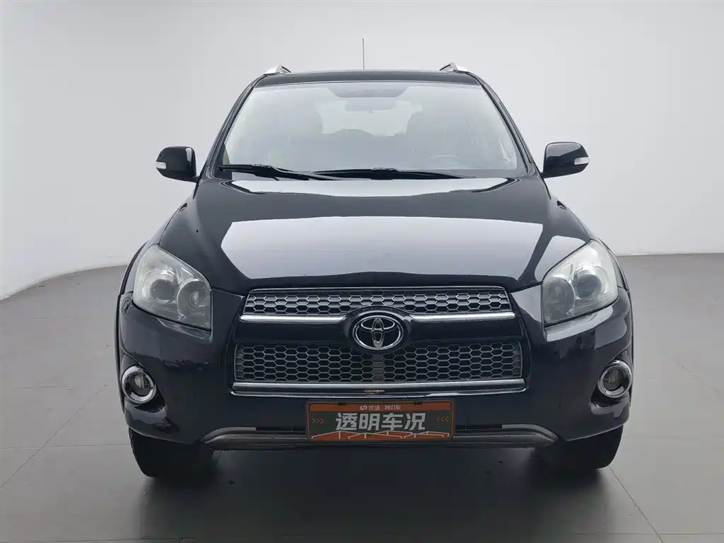 Toyota RAV4 Rongfang 2012 Styling Edition 2.0L Automatic 4WD фото 3
