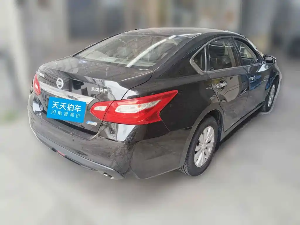 Photo 5 - Nissan Teana
