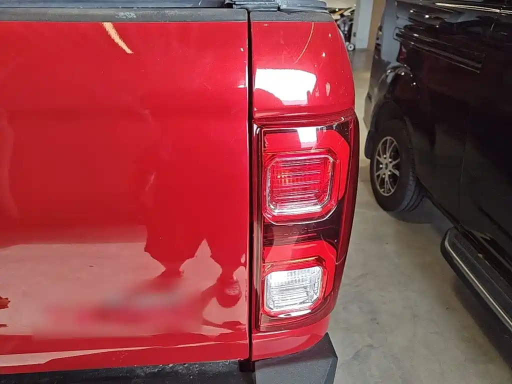 JAC Motors JAC T8 2024 2024 2.0T PRO Automatic Night Hawk Diesel 4WD Obsidian Edition Standard Double Cab