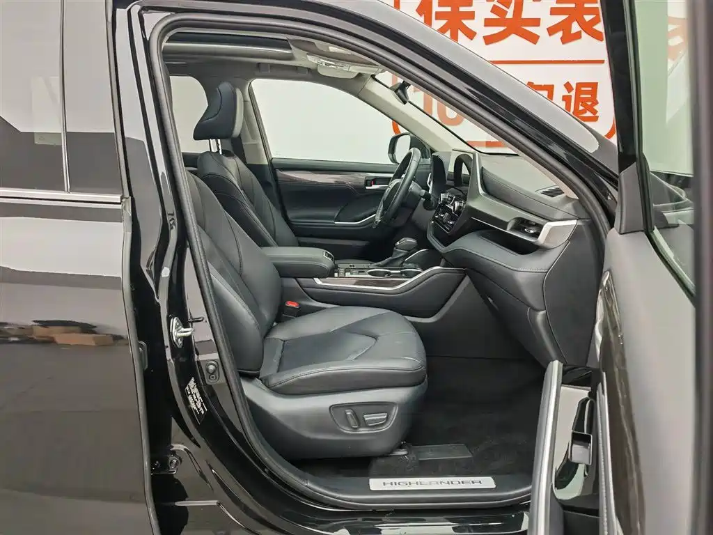 Toyota Highlander 2024 2.5L Smart Hybrid 4WD Premium 7-seater фото 23