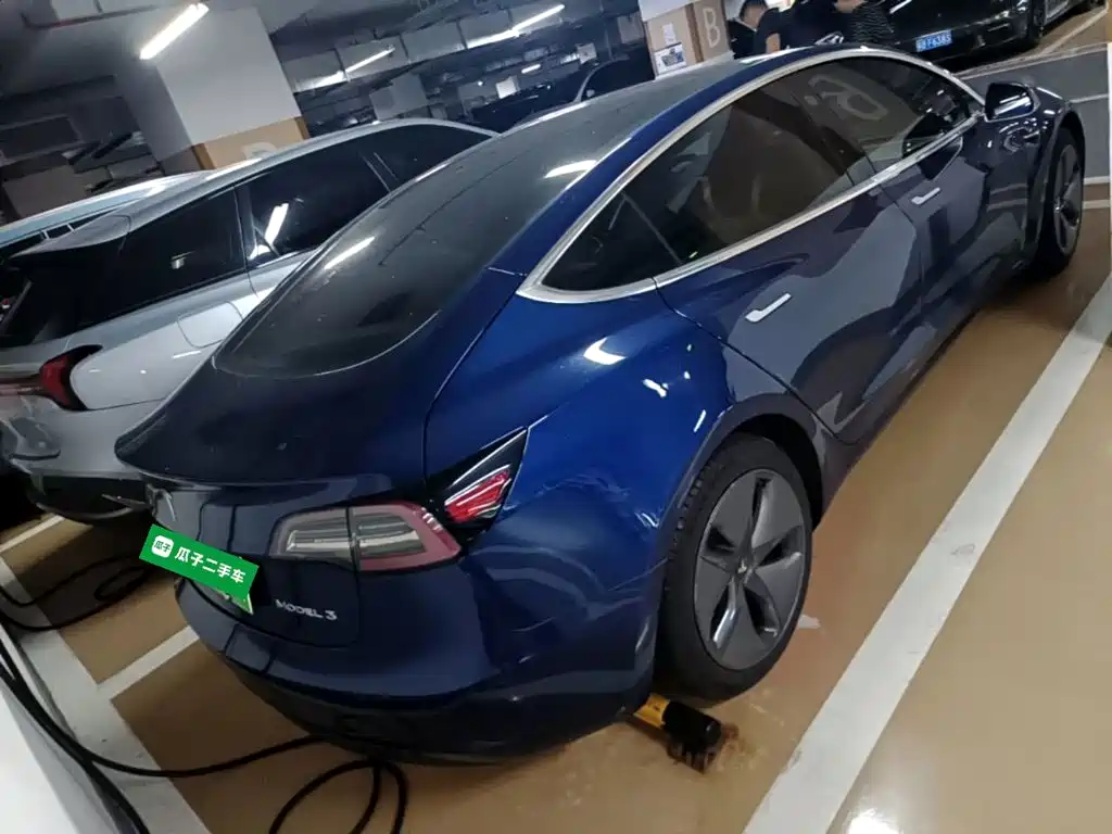 Фото 7 - Tesla Model 3