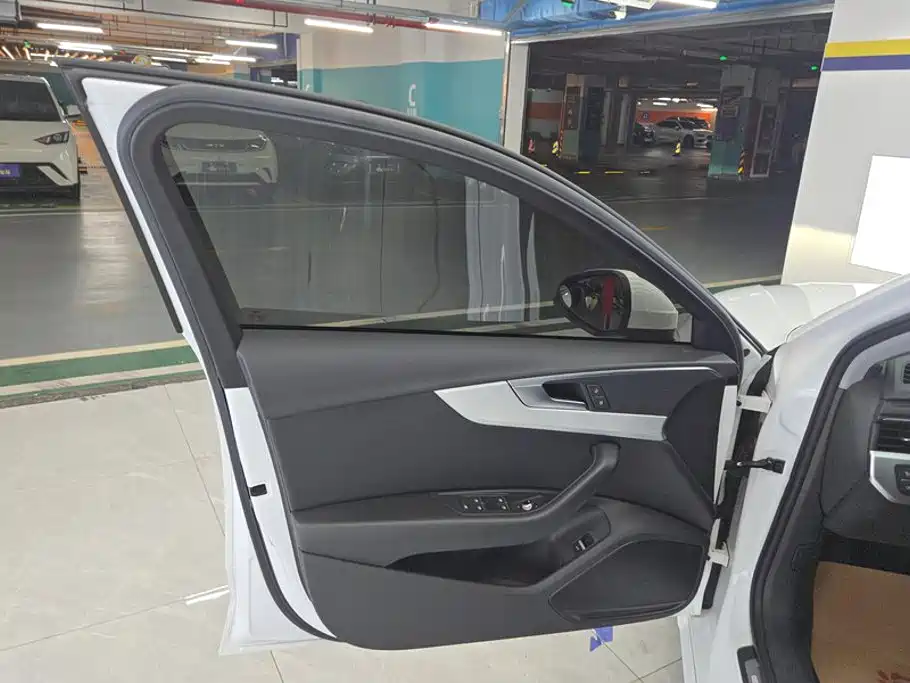 Audi A4L, миниатюра 7