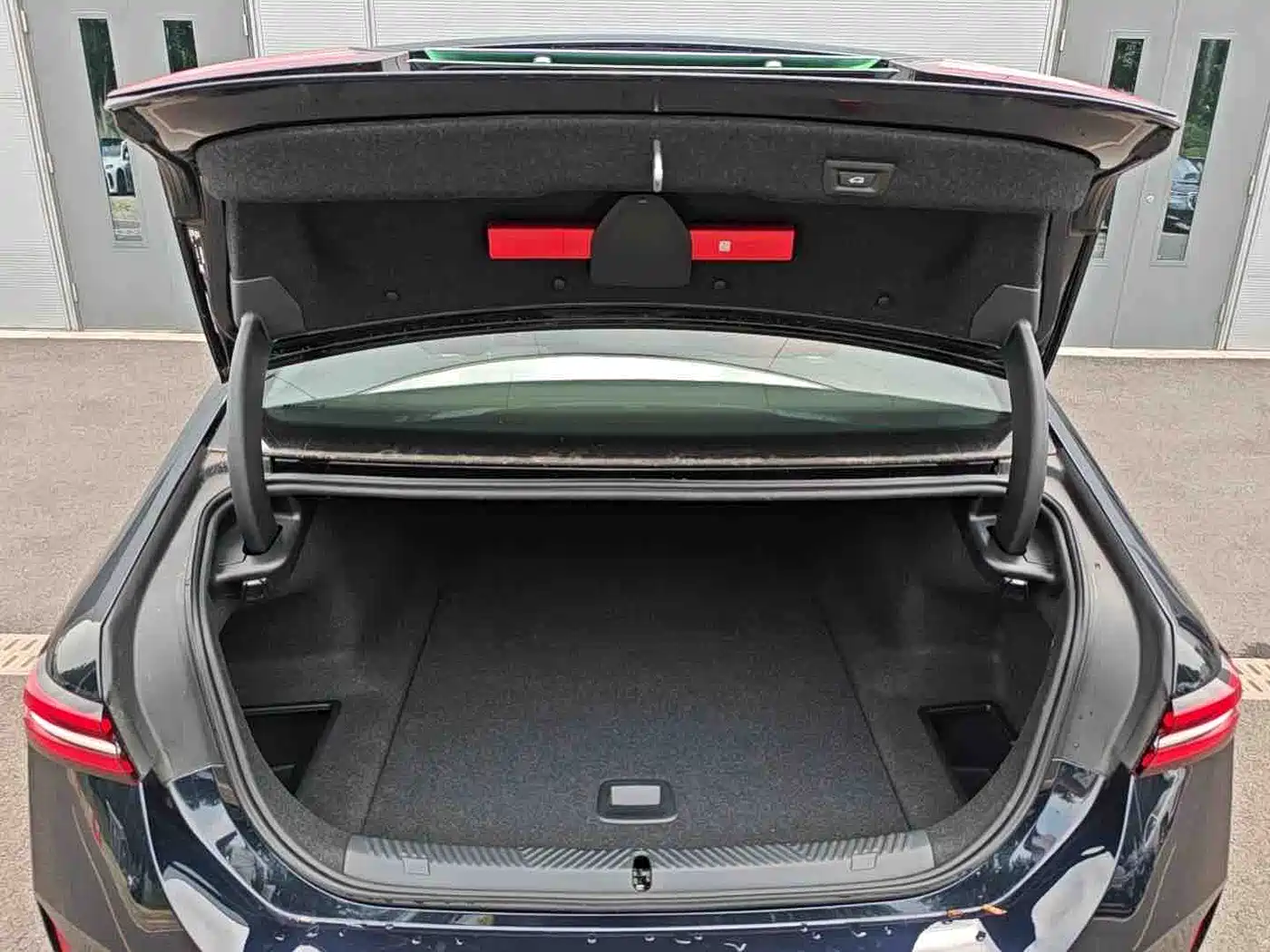 BMW i5 2025 2025 eDrive 35L M Sport Package